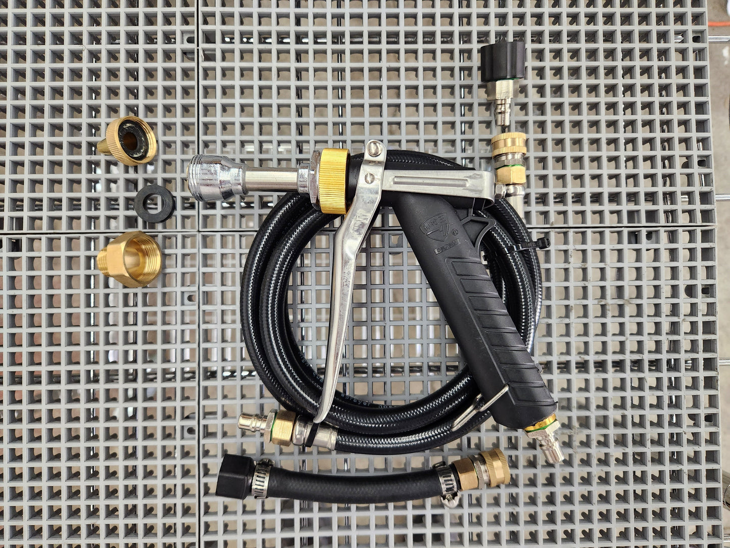 M4 PRO SPRAY PISTOL+ QUICK RELEASE (STAINLESS STEEL AND BRASS) With 5ft brass hose and strain relief brass hose