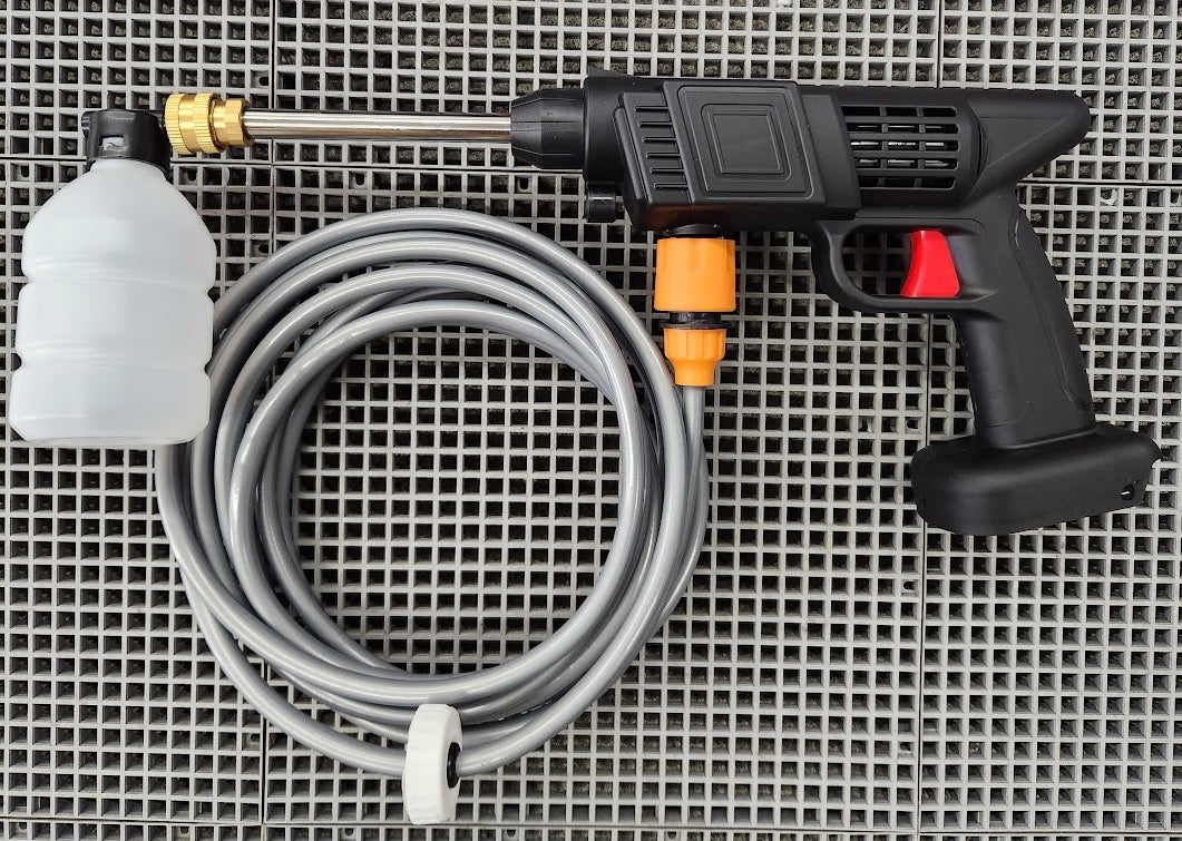 M1 Battery Powered Backpack Sprayer (includes 3 LDPE Bags (2.5 gallons ea))