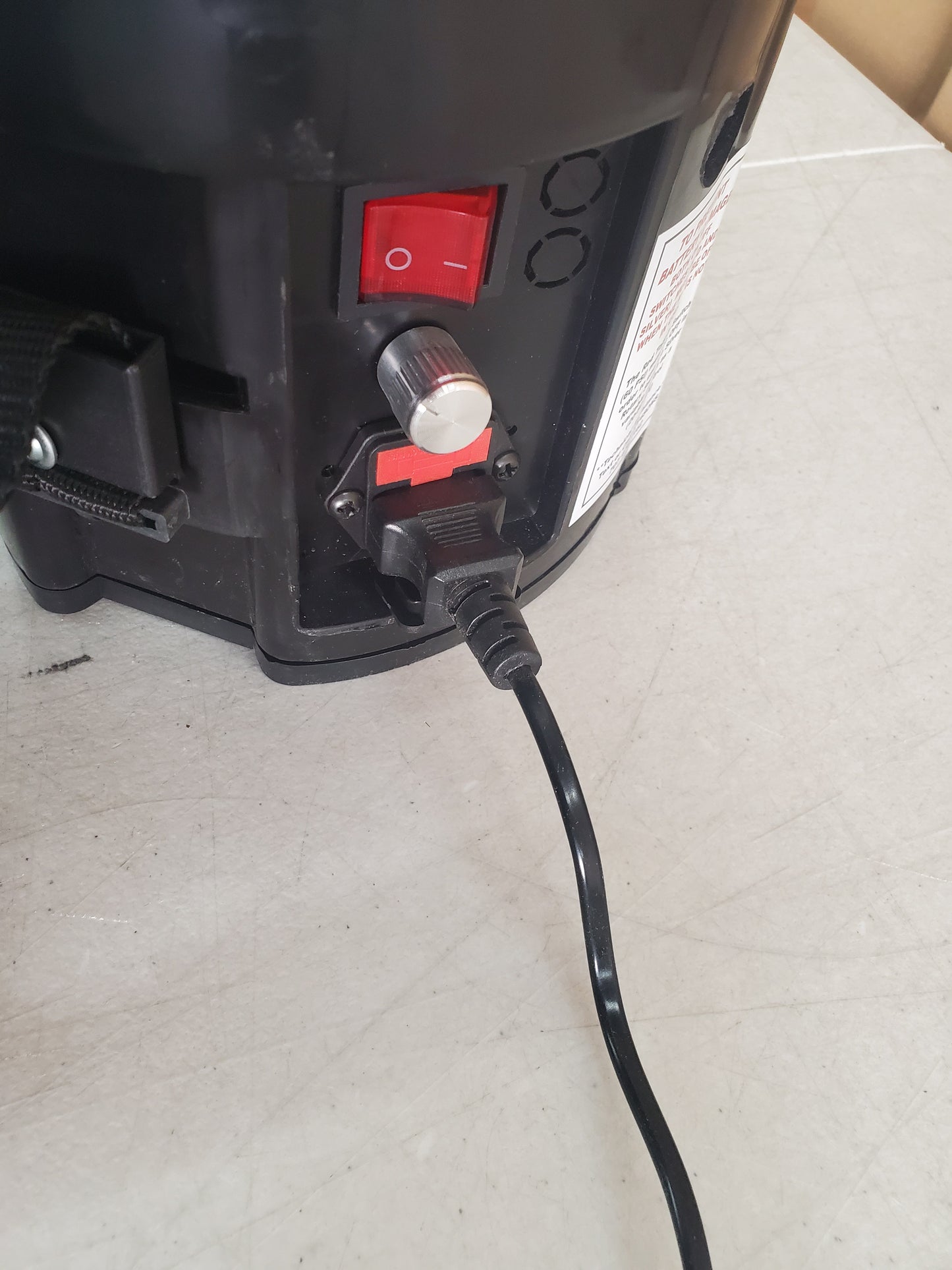 Automatic Battery Charger For White Tank M4 (Does Not Fit Blue Tank M4)