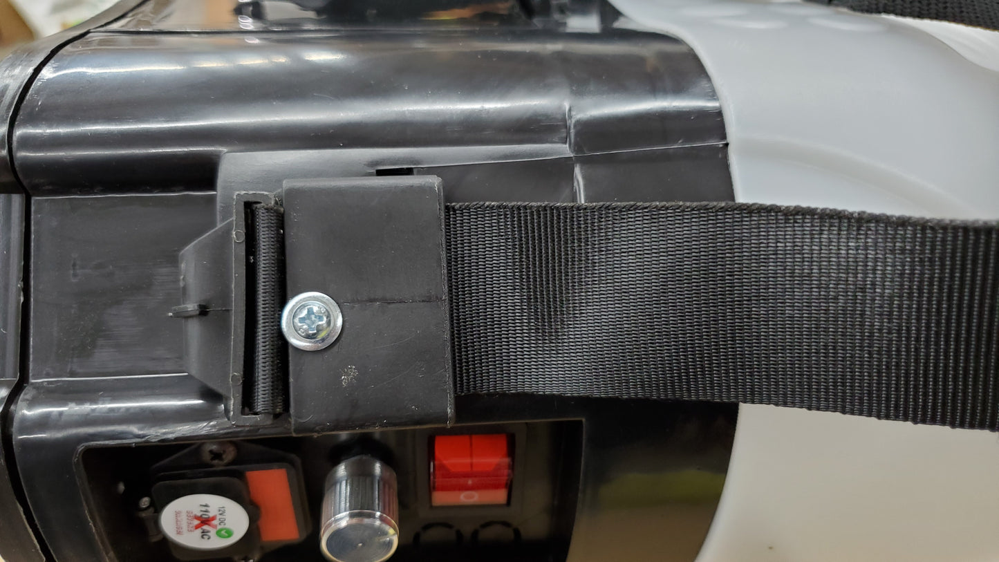 Strap hook pair for shoulder pad anchor