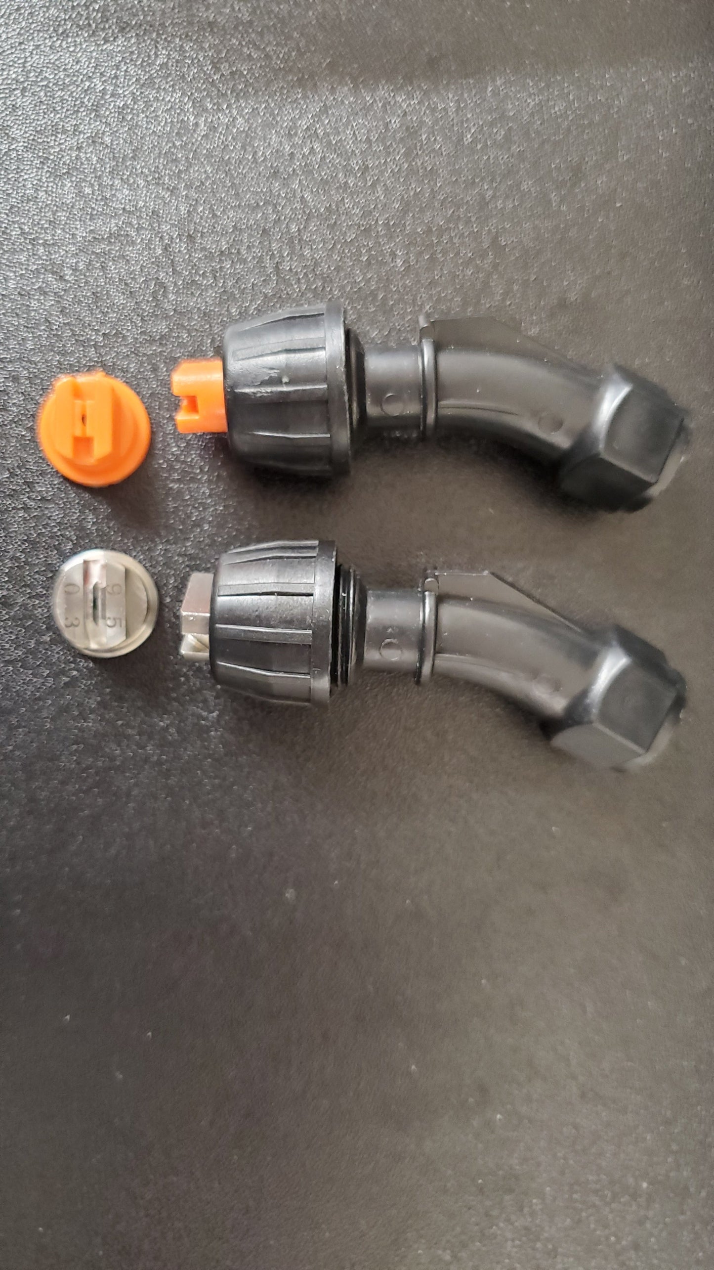 Stainless steel fan tip nozzle insert (95 degrees, 03 flow)