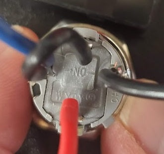 PUSH ON PUSH OFF ROUND SWITCH (19MM HOLE)