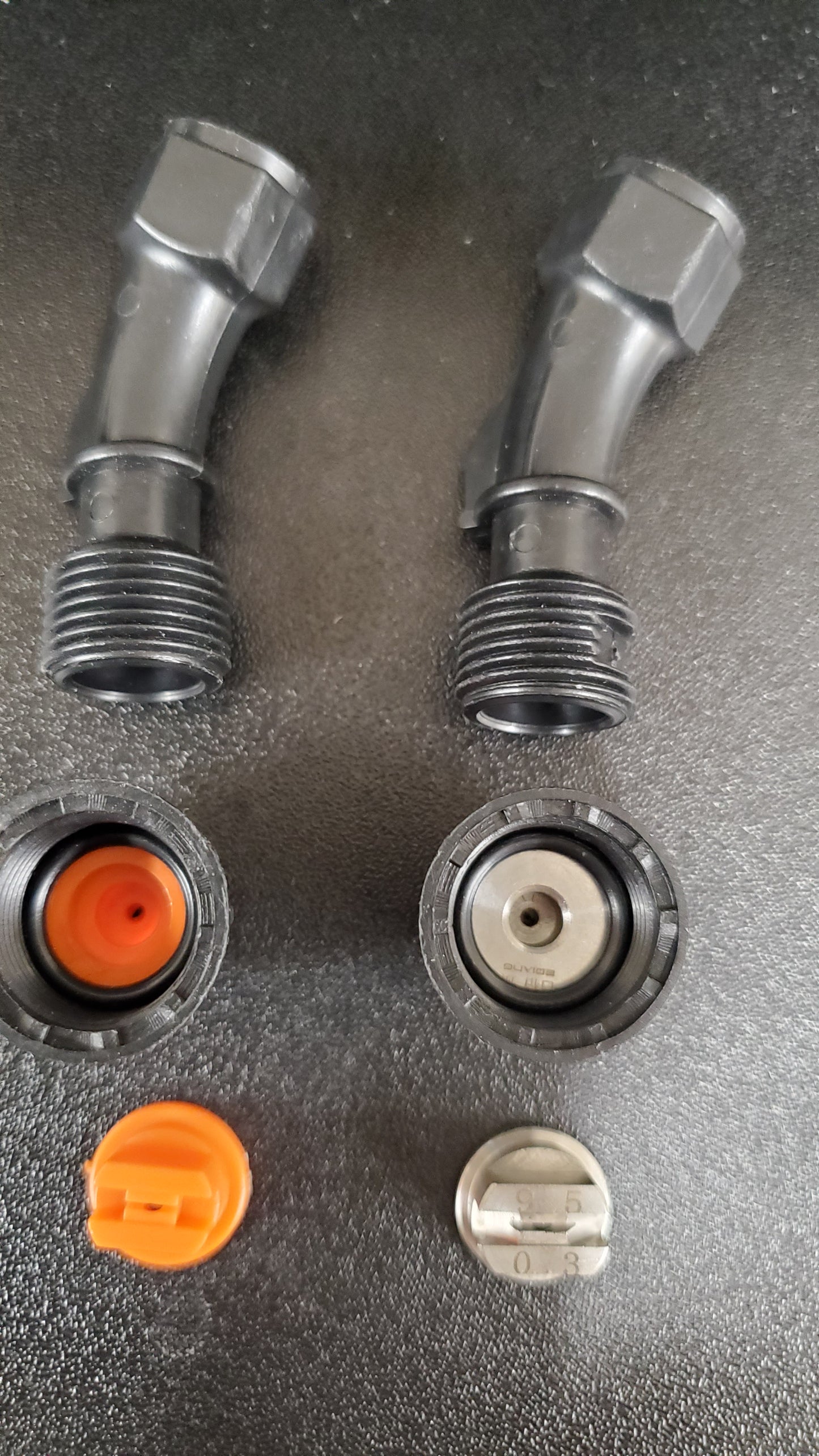 Stainless steel fan tip nozzle insert (65 degrees, 03 flow)